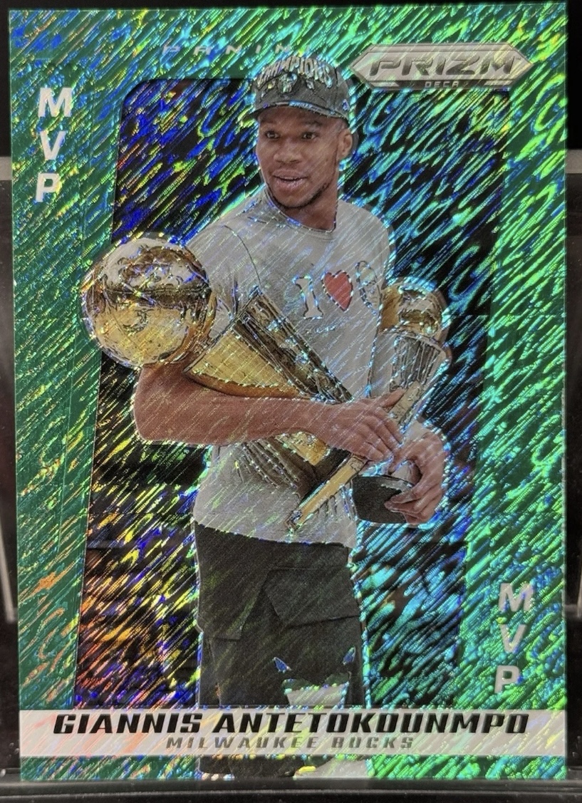 2024-25 Panini Prizm Deca — MVP Award Winners — Giannis Antetokounmpo #290 — Green Shimmer FOTL Prizm /12 實物相