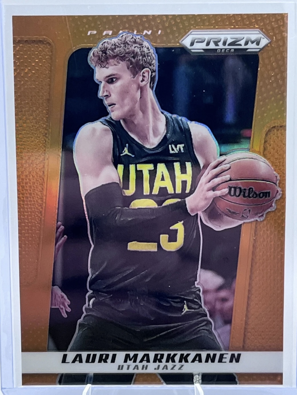 2024-25 Panini Prizm Deca — Base — Lauri Markkanen #94 — Orange Prizm /49 實物相