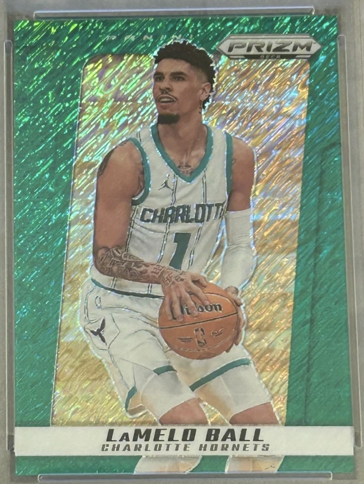 2024-25 Panini Prizm Deca — Base — LaMelo Ball #109 — Green Shimmer FOTL Prizm /12 實物相